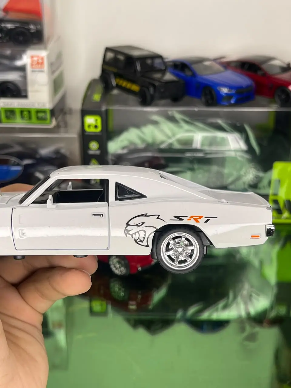Dodge Premium Licensed Diecast Model Car – Heavy Weight Metal Body - Image 2
